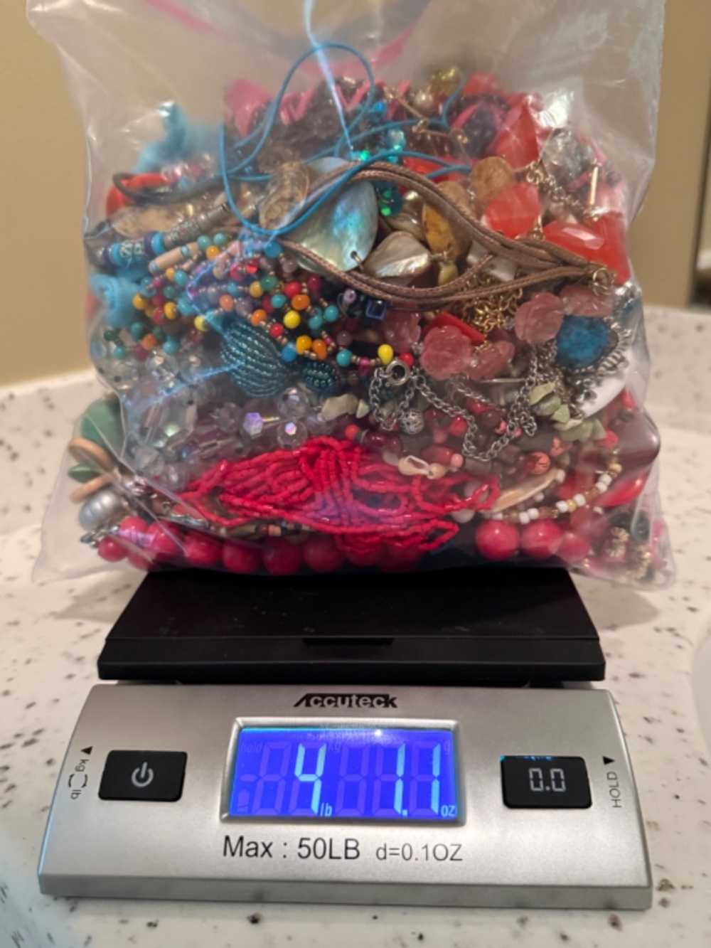BUNDLE of 45 NECKLACES (4lbs) Tshotchke to Resale Beads Galore - Picture 4 of 5